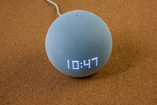 「Echo Dot（第5世代）」レビュー、機能や価格がちょうどいい定番モデル