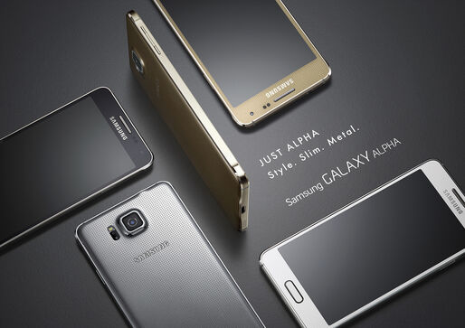 「iPhoneっぽい」と話題、サムスンが「Galaxy Alpha」を発表　金属フレーム採用
