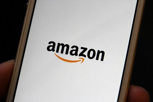 アマゾン、全商品送料無料を終了　2000円未満の注文は350円の配送料