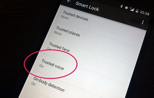 "OK, Google"でスマホのロック解除可能に、Androidのスマートロック機能に「信頼できる声」オプションが追加へ