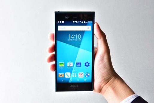 画面を見るだけでロック解除やWebログインが可能、ドコモ「arrows NX F-02H」