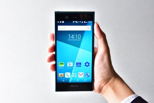 ドコモ「arrows NX」「AQUOS Compact」が12月4日発売、価格は実質3万4344円から