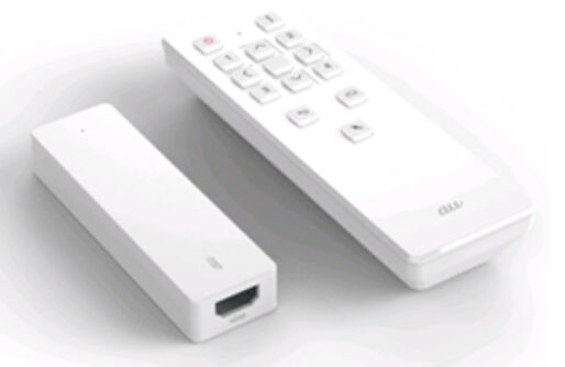auがAndroid4.0搭載の小型STB「Smart TV Stick」を発表、2月中旬以降に提供開始