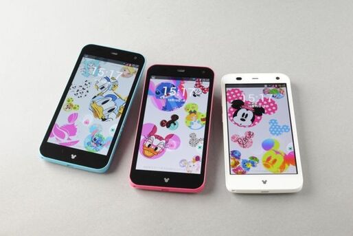 ドコモ「Disney Mobile on docomo F-03F」が12月13日より発売