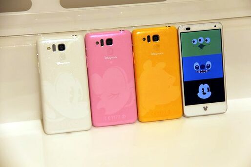 「Disney Mobile on SoftBank DM015K」レビュー・スペック一覧