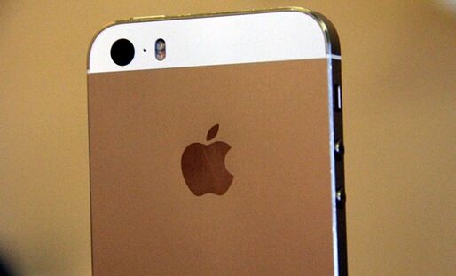 iPhone 5sはユーザの行動をほぼ常に追跡している、たとえ電池残量ゼロ表示でも