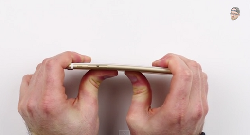 iPhone 6は、簡単に曲がらない