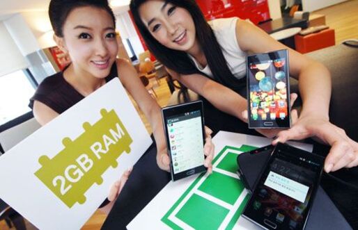 LGが戦略スマートフォン「Optimus LTE2」を発表、2GB RAM搭載などスペックに注目