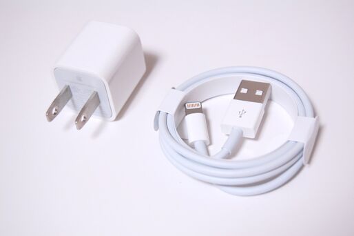 iPhone純正の充電器やケーブルを無償で交換する条件と方法まとめ 