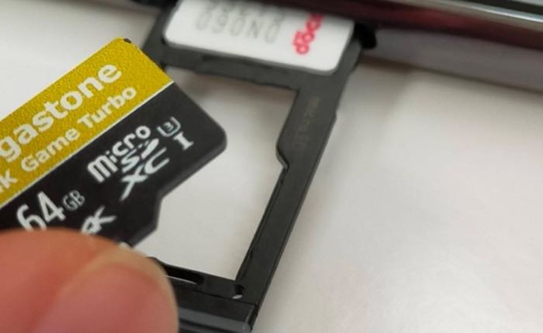 SDカード取り出す