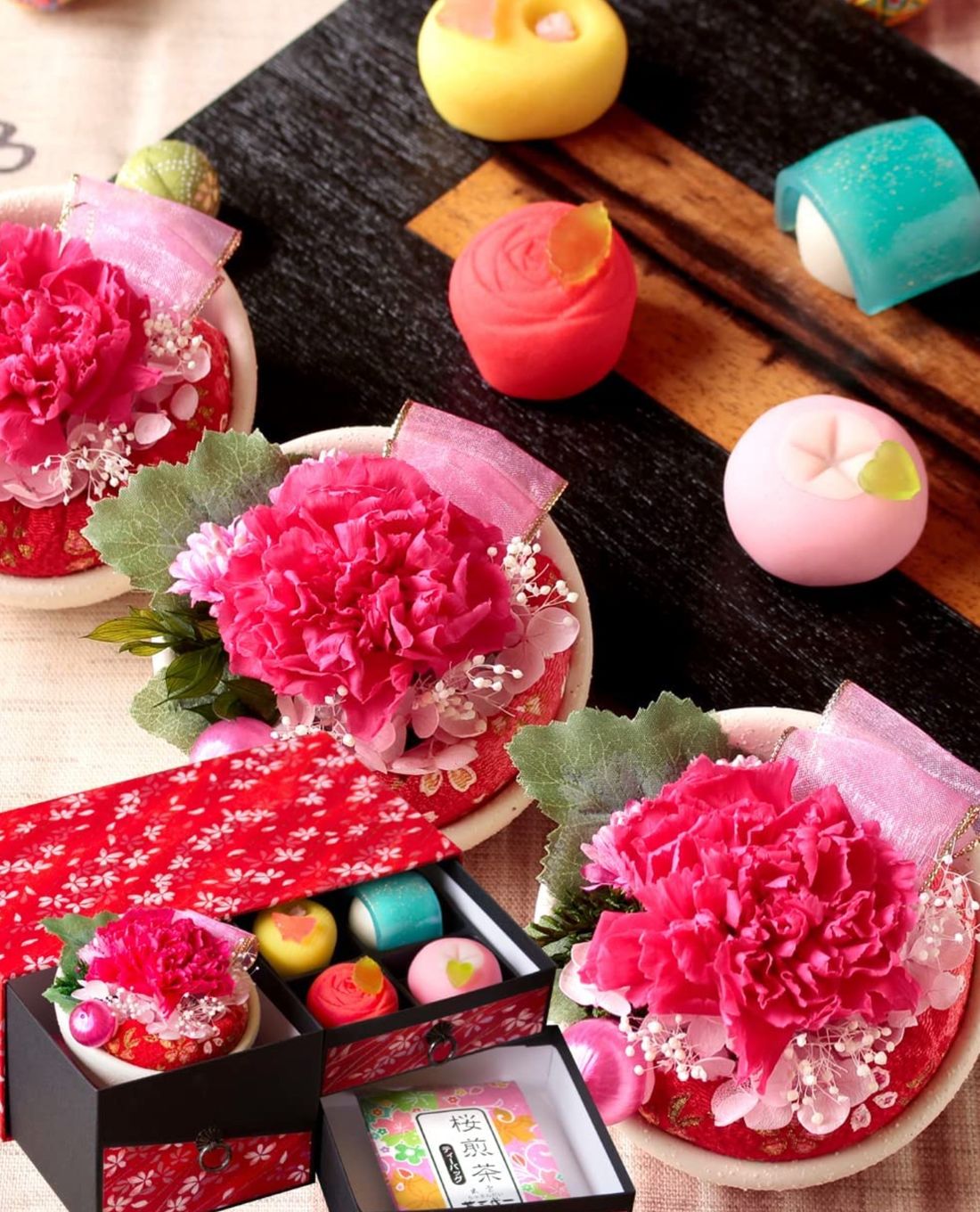 母の日のプレゼントギフト プリザーブドフラワー＆上生菓子セット「遅桜（おそざくら）」