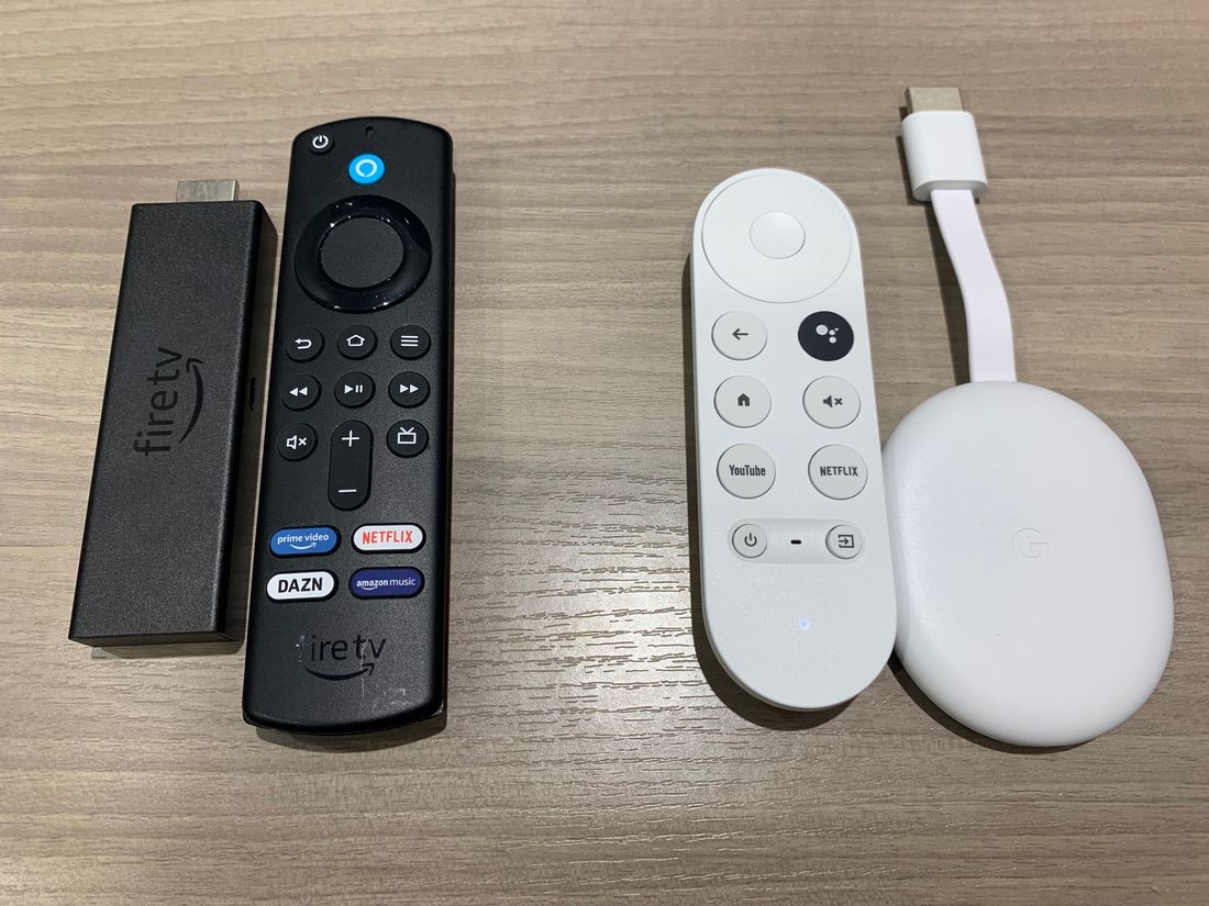Fire TV Stick 4K Max(左)とChromecast with Google TV(右)