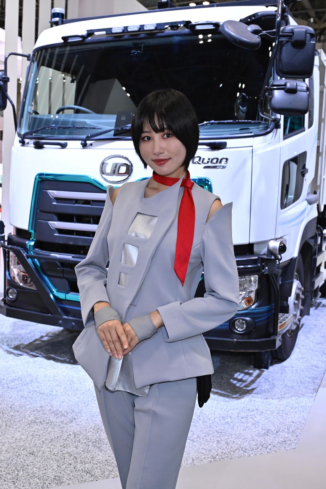 【速報版】初日に見つけた、JAPAN MOBILITY SHOW 2023 コンパニオン写真集 | アプリオ