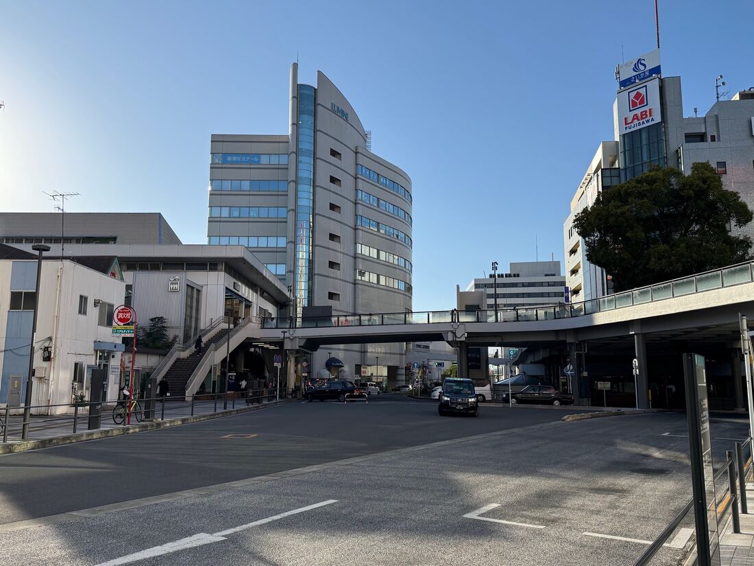 JR藤沢駅前から街歩きスタート