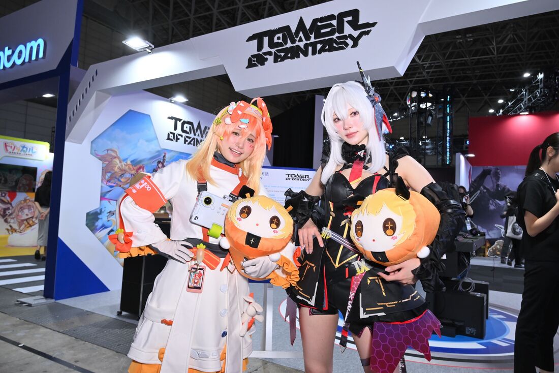初日に見つけた、東京ゲームショウ2025コンパニオン・コスプレイヤー写真集