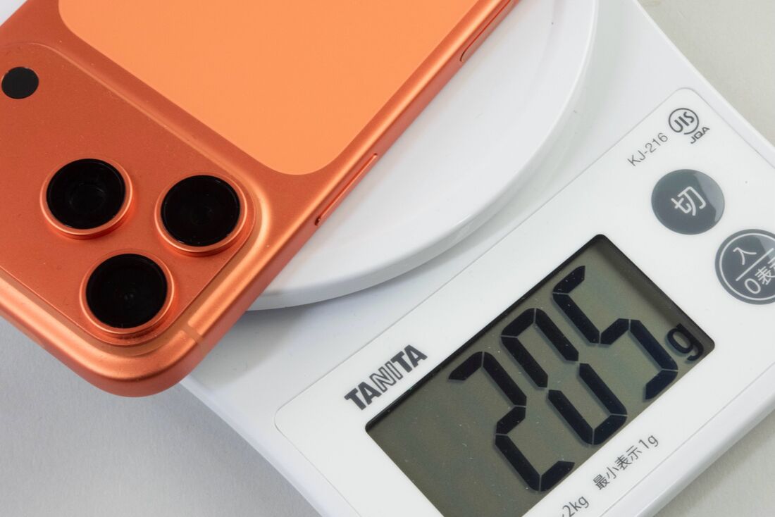重量はついに200gを超えた