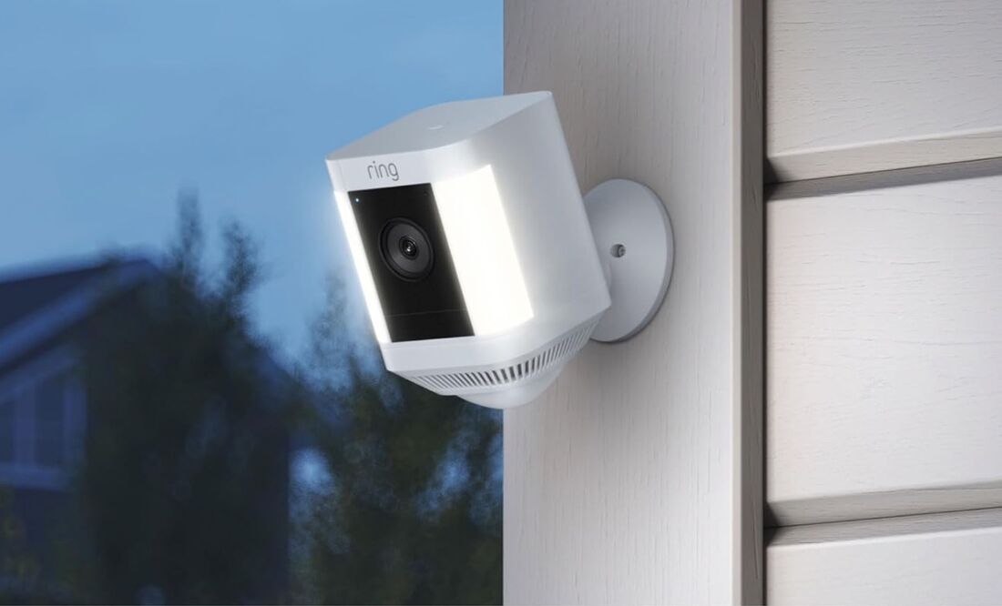 Ring Spotlight Cam Plus, Battery