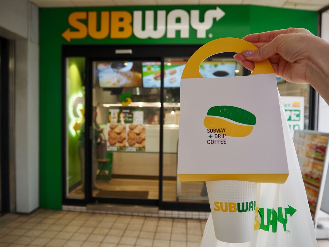 筆者が購入したタイミングがコーヒーの全面リニューアル直後ということもあり、かわいらしい紙製のバッグがついていた