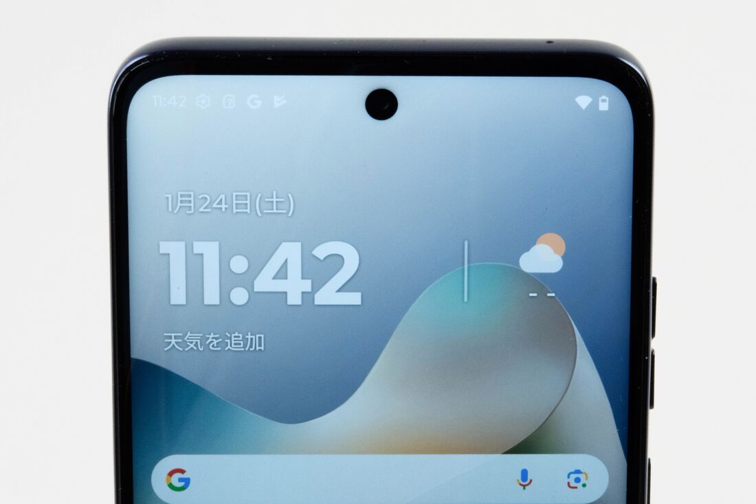 インカメラは3200万画素