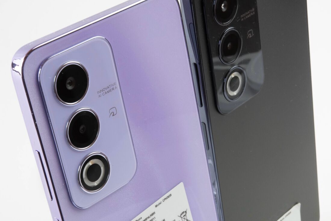 色によって仕上げが違うのも特徴だ