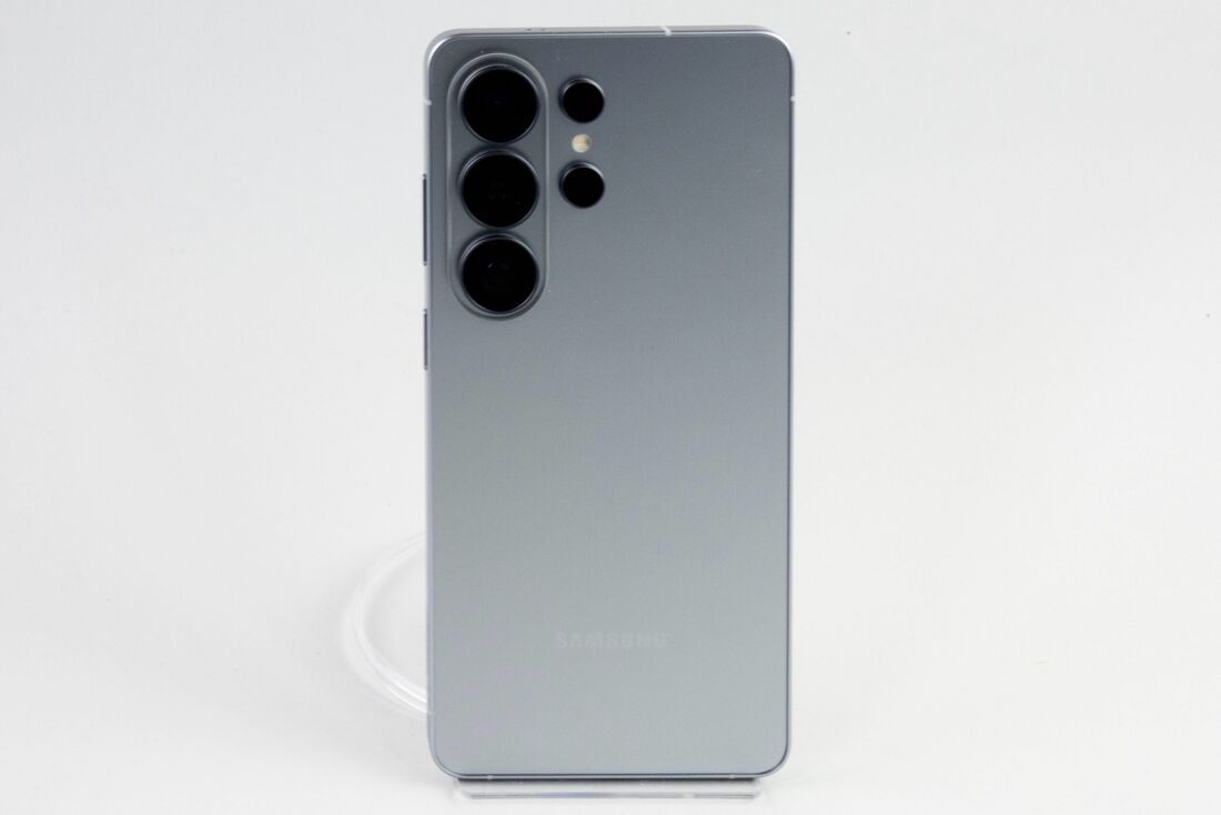 シンプルなデザインながら高級感はバッチリだ