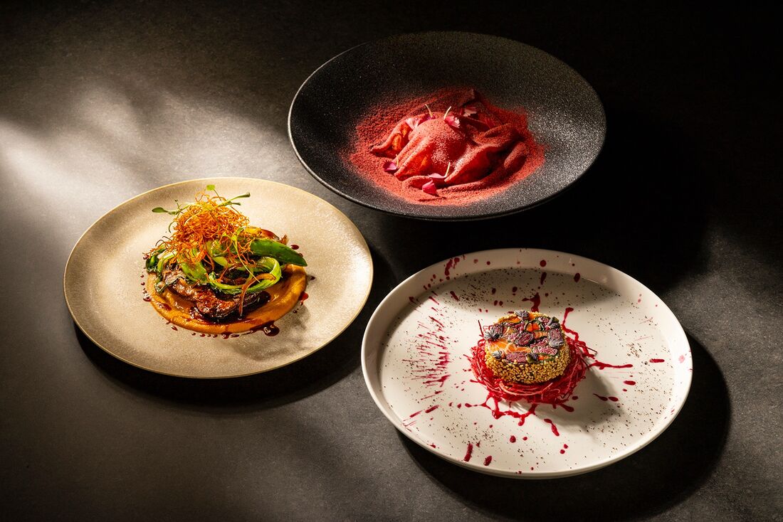 ランチコースは前菜とメインが好きなものから選べる