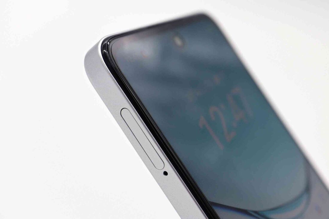 手に馴染むサイドフレーム