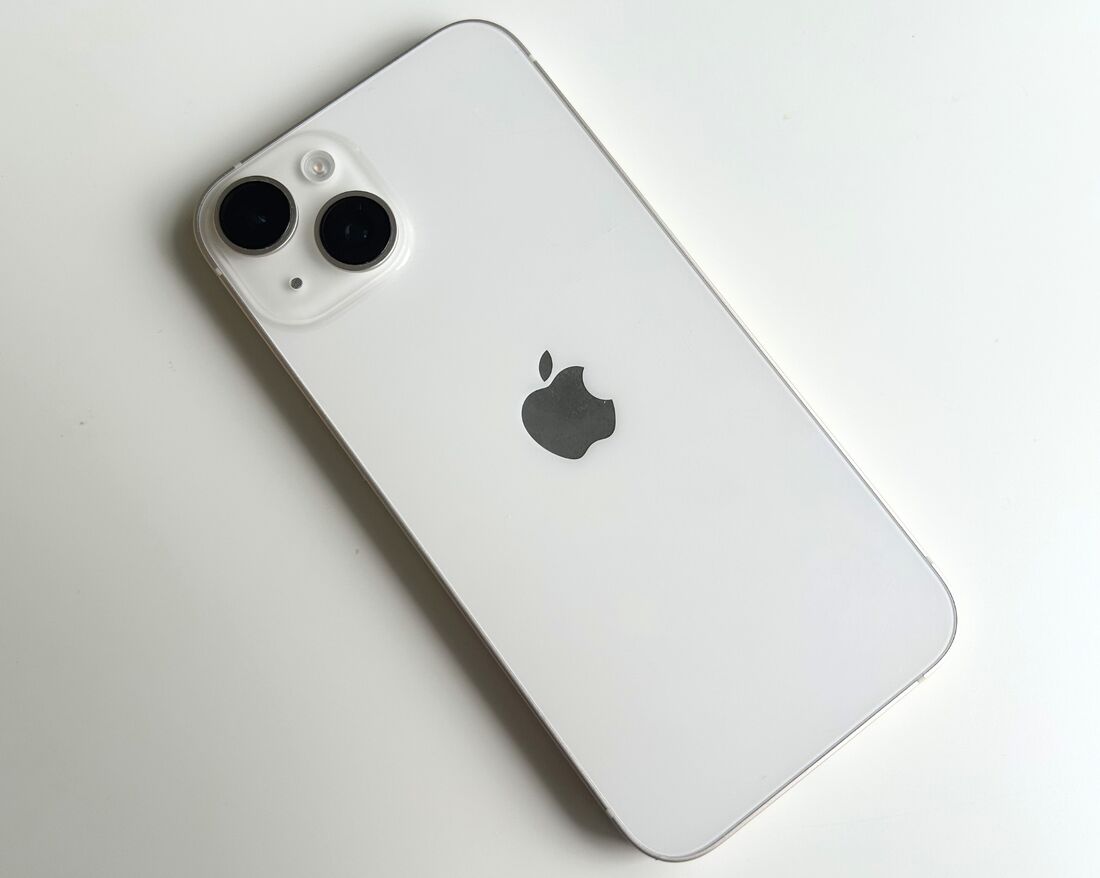 今回の検証で実際に購入したAmazon整備済み品のiPhone 14（128GB）