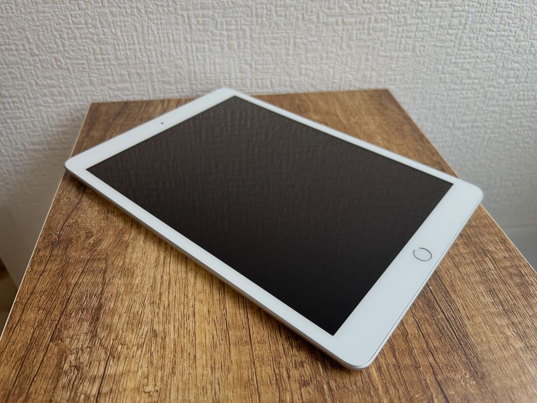 今回の検証で実際に購入したAmazon整備済み品のipad 8（32GB）