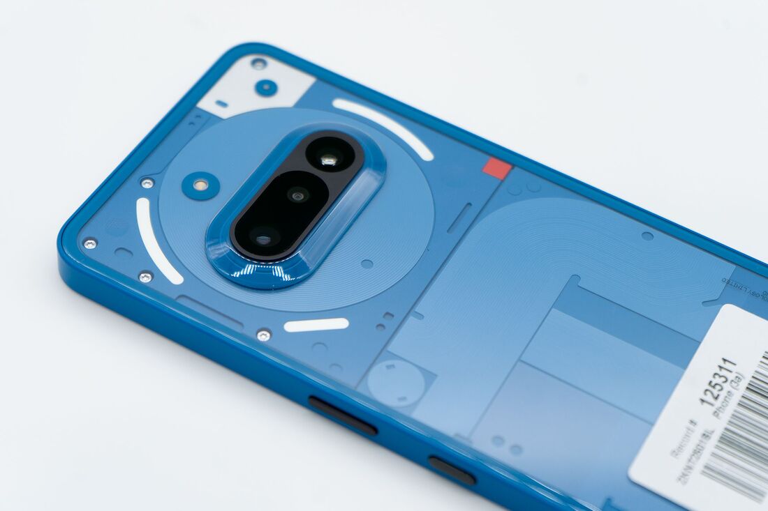 Phone(3a)は他社から乗り換えで2万2000円割引が適用される