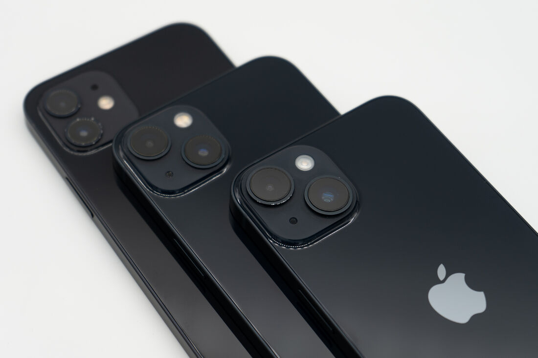 中古iPhoneの12・13・14をすべて実機で揃えてみた