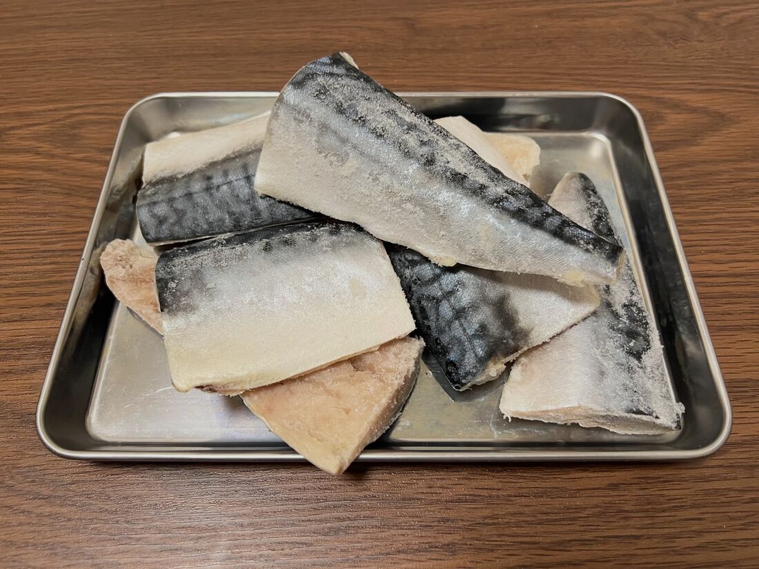 切身1.5kg（500g×3袋）のうちの1袋を出してみたところ。身がしっかりとしている