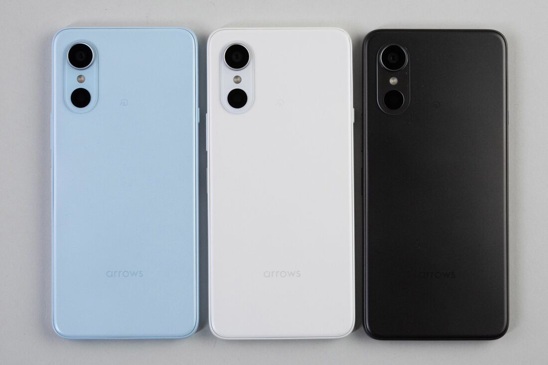 本体カラーは落ち着いた3色のラインナップ
