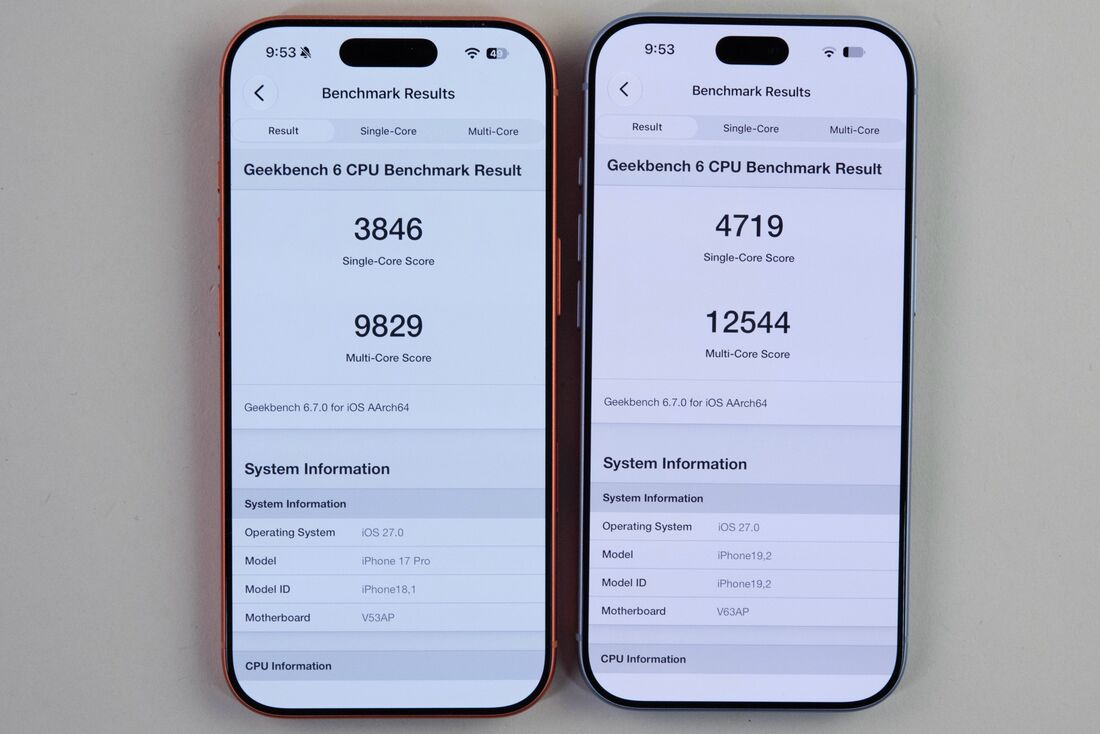 性能はiPhone 17 Pro（左）に比べてかなり向上している