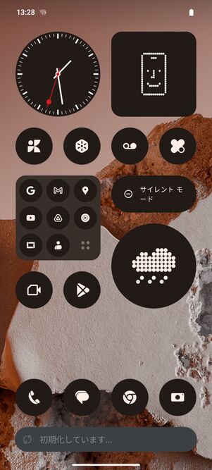 ホーム画面はNothingらしいデザイン