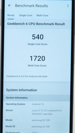 性能は低いので、パフォーマンスには期待できない