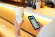 スターバックス、LINEで事前に注文と決済が完了する「LINEスターバックスオーダー＆ペイ」を提供開始へ