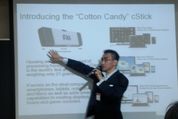 来年にはクアッドコア？　世界最小Android端末「Cotton Candy」のロードマップが明らかに 