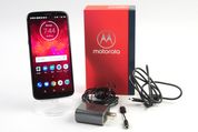 「moto Z3 play」レビュー、コスパ上々でmoto modsの合体も楽しいSIMフリースマホ